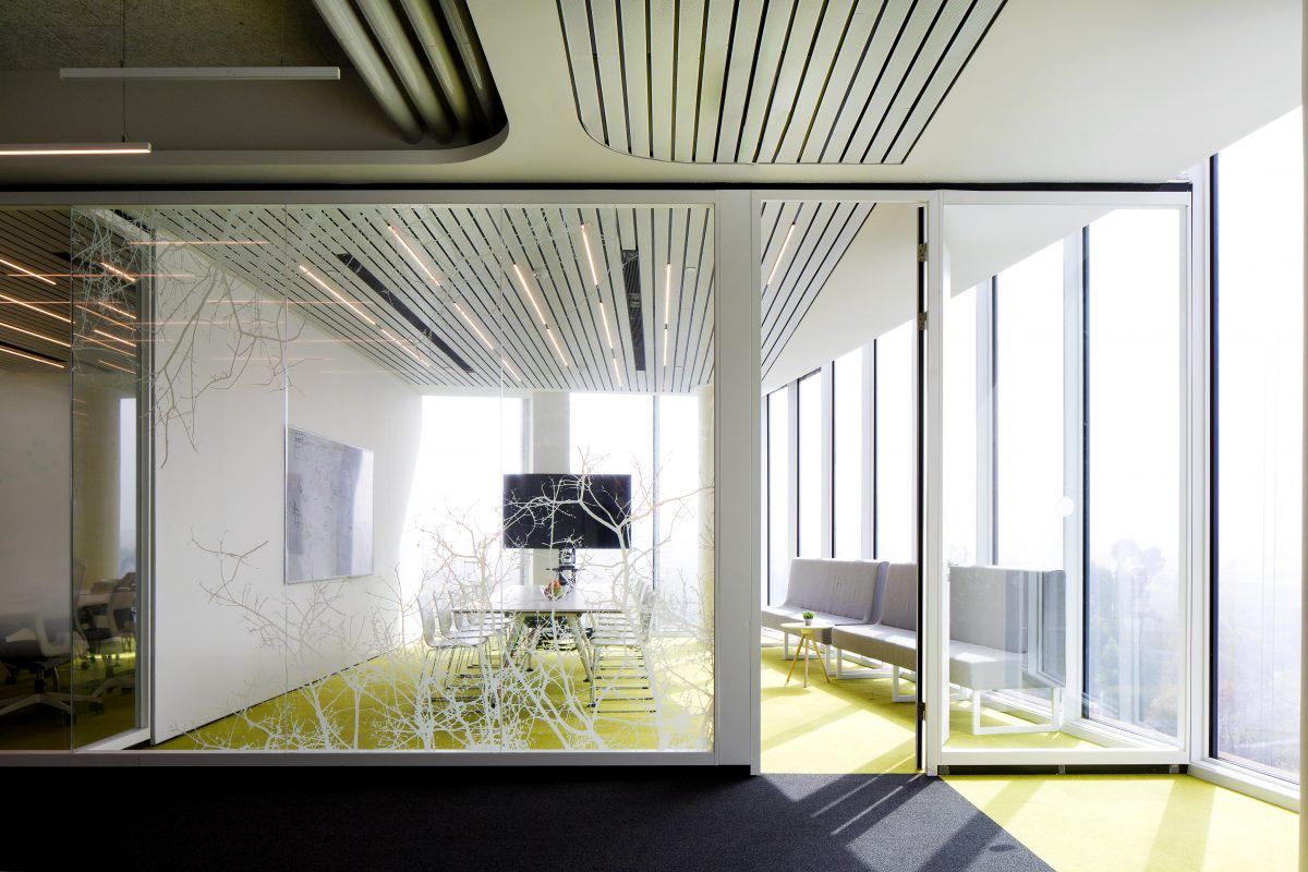 Kenshoo – israel דורי קמחי עיצוב תאורה משרדית